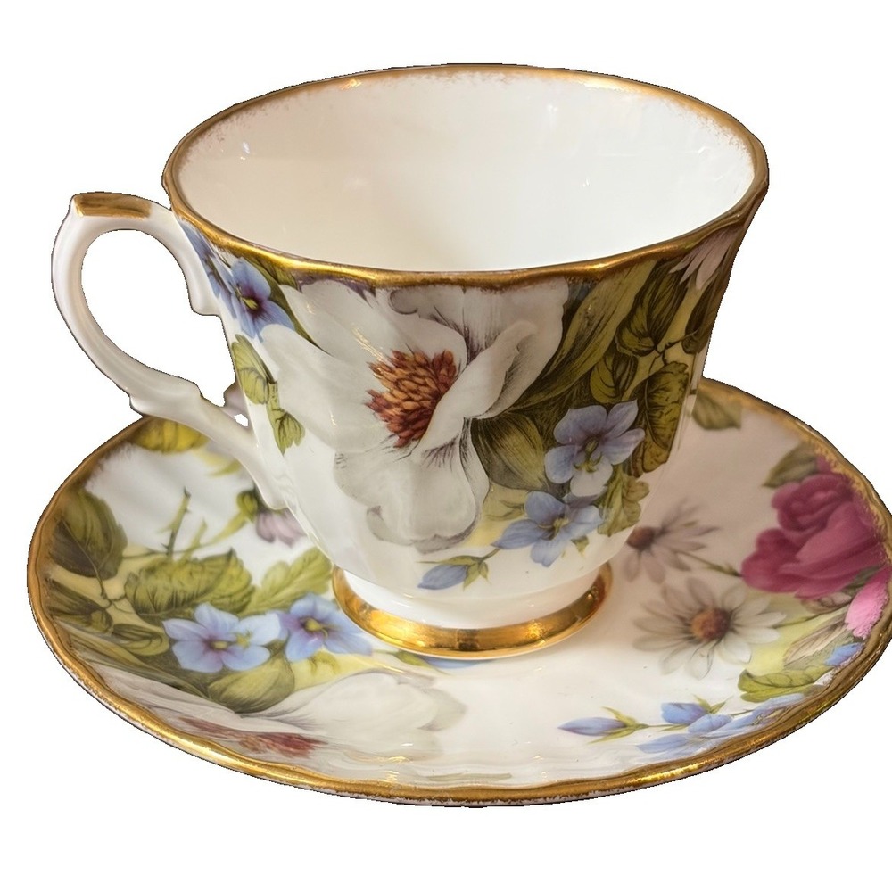 Vintage Duchess Bone China Teacup Saucer England Pink Roses Floral Gold Trim - Picture 9 of 10